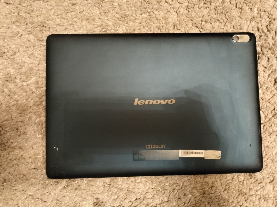 Планшет Lenovo ( на запчастини )
