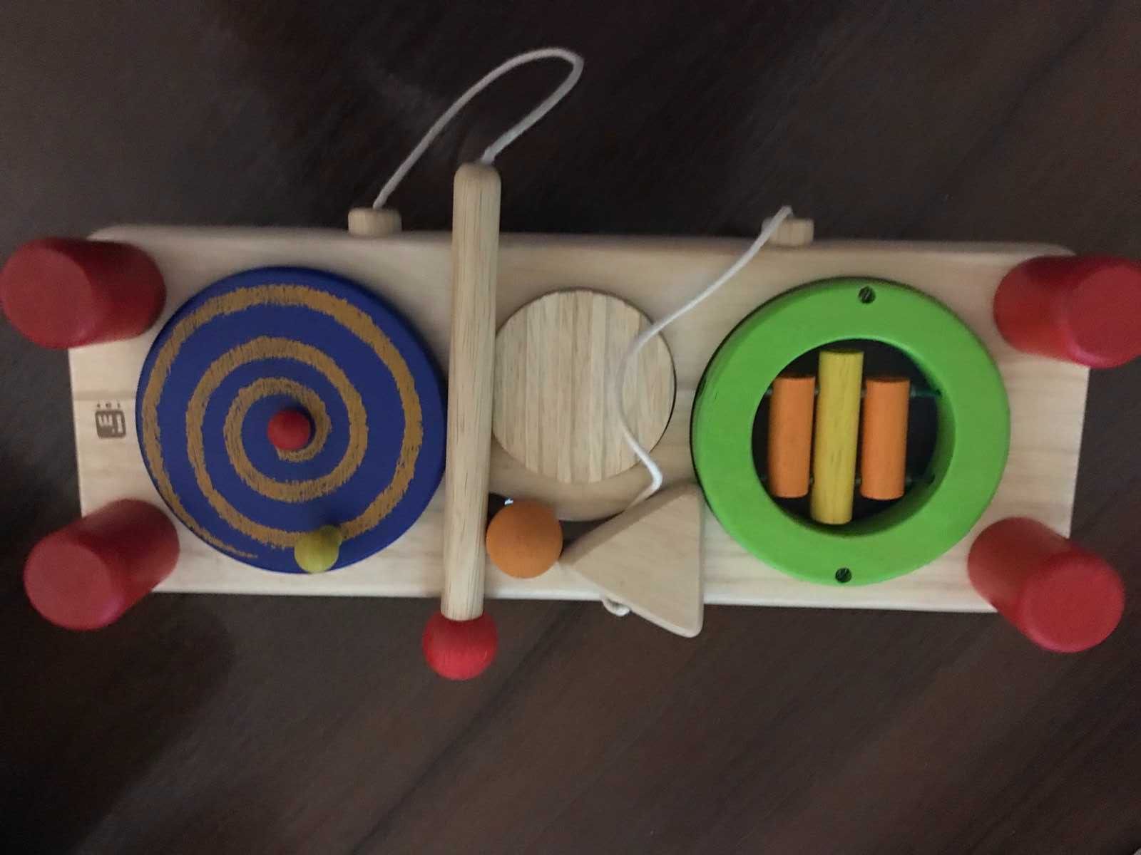 Музыкальная  игрушка Tutti Tune бренд I m Toy   Одень Мишку - шнуровка