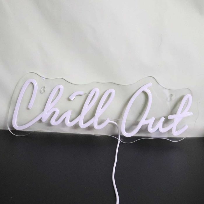 Letreiro Luminoso Néon LED em Acrílico " Chill Out "