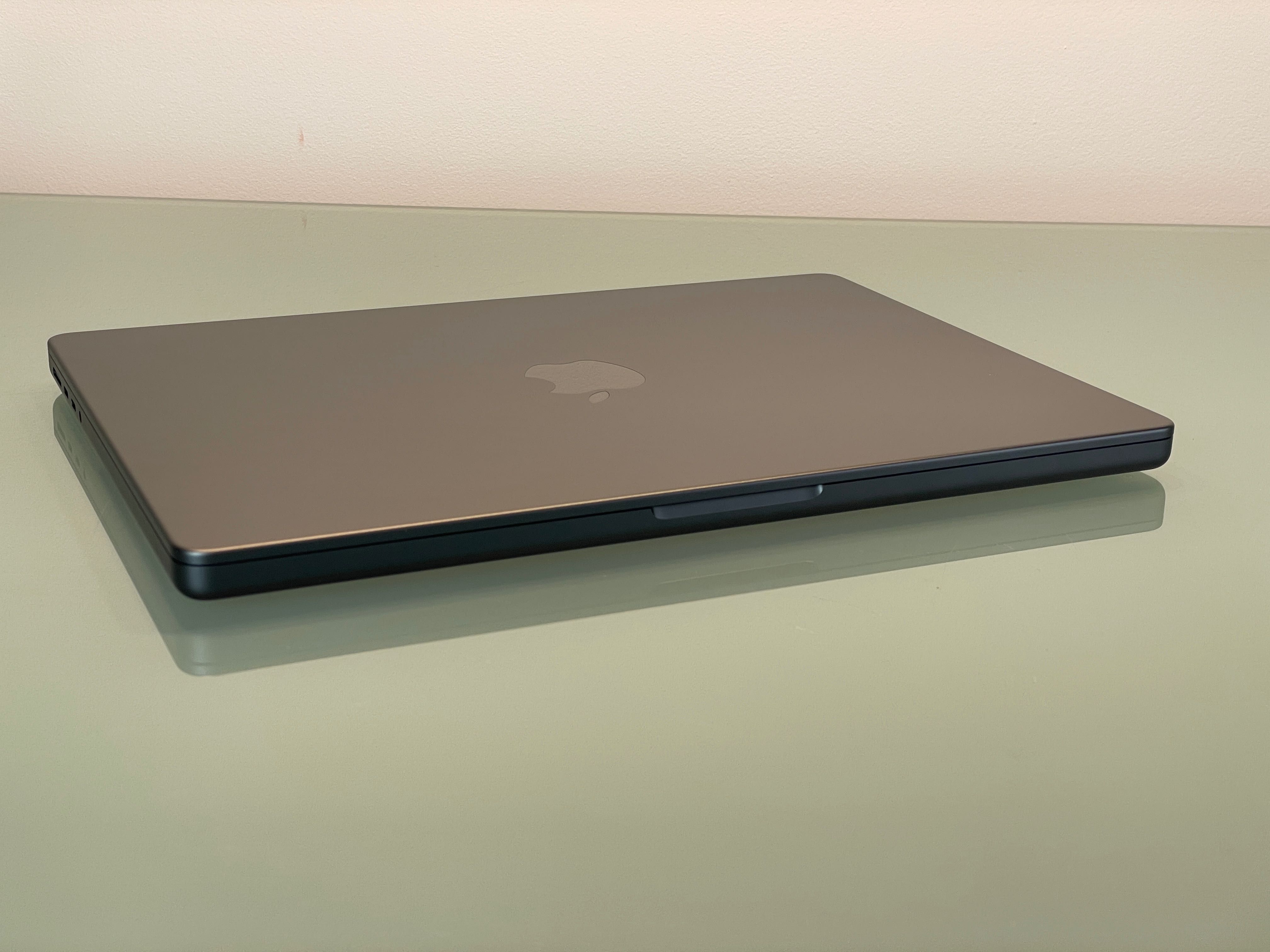 2023 MacBook Pro A2992 14" M3 PRO 36GB 512GB Apple Care +