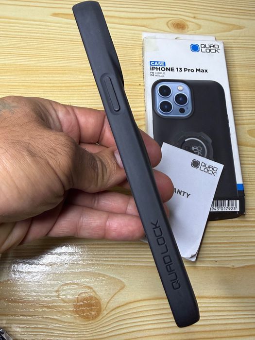 Capa Quad Lock para iPhone 13 Pro Max