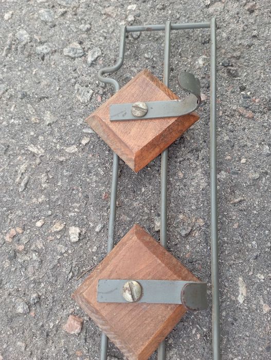 Вешалка настенная б/у