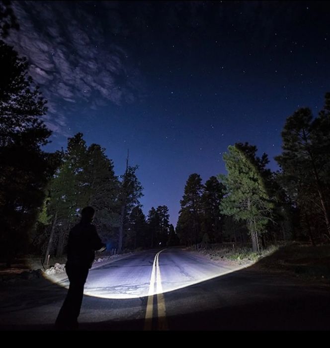 Lanterna tática LED T6 1000 lumens