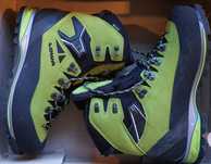 Buty górskie wysokie - Lowa Alpine Expert II GTX do racków automatów