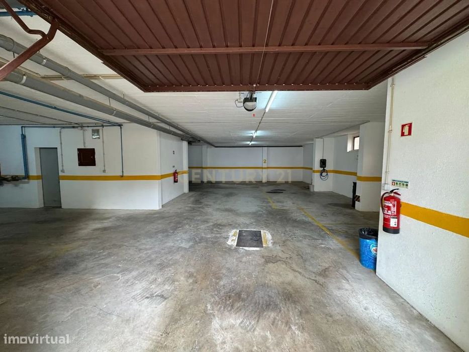 5 Lugares de Garagens São Marcos - Cacém