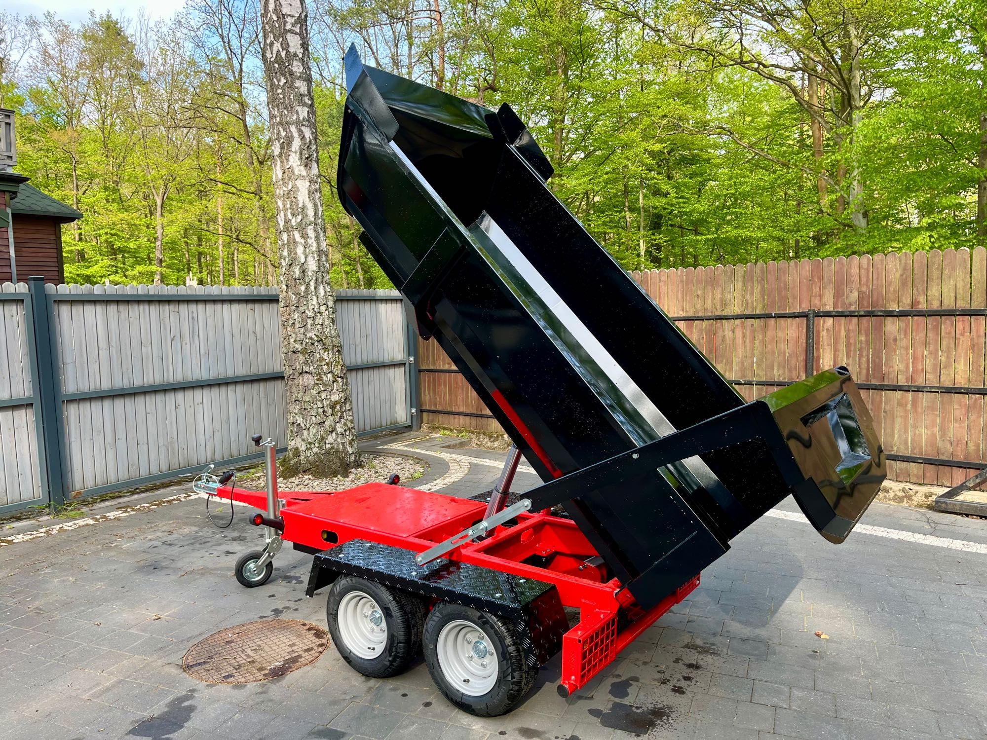 Przyczepka wywrotka hydrauliczna do samochodu, przyczepa budowlana