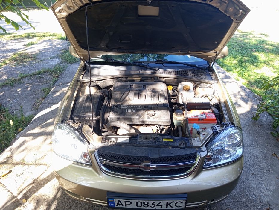 Шевроле Лачетти универсал 1.6