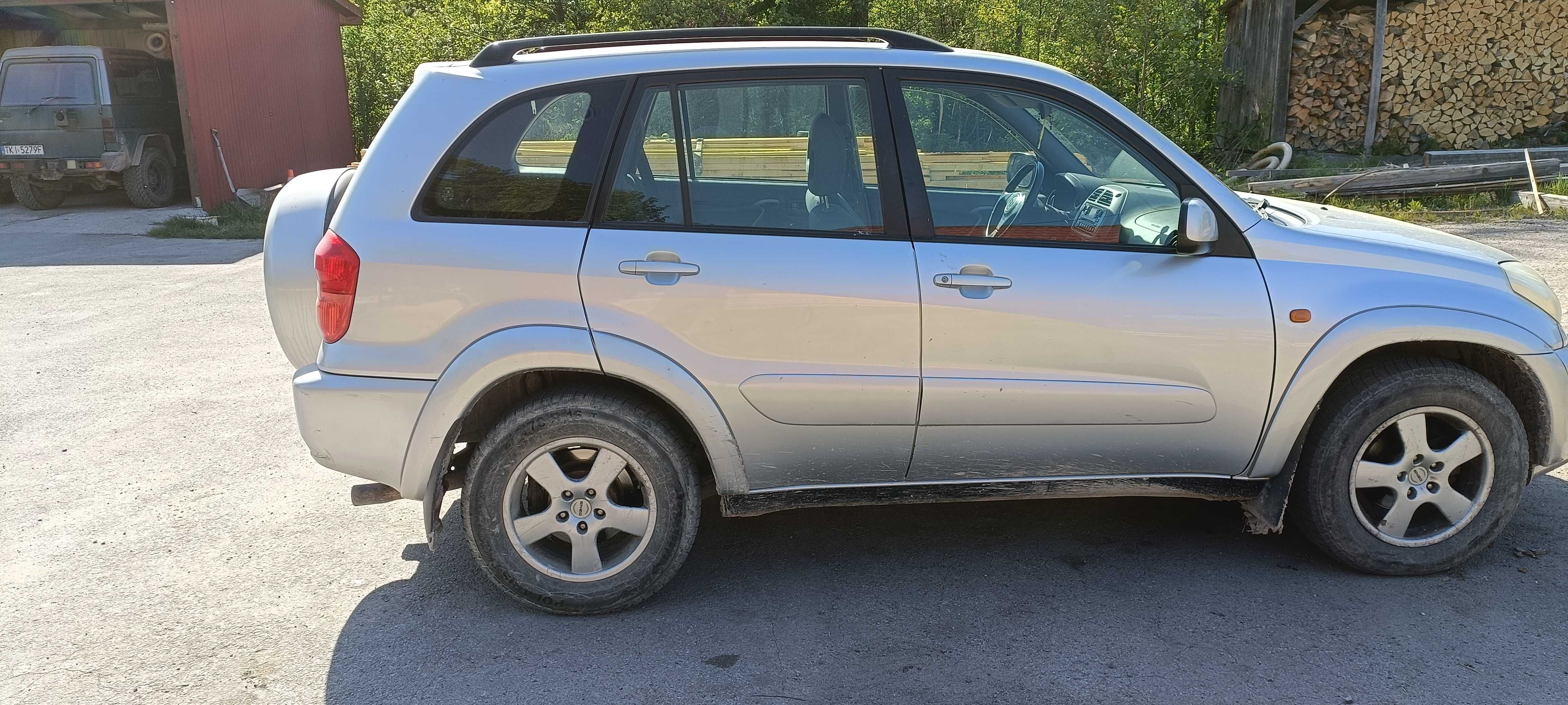 Toyota Rav 4     2.0
