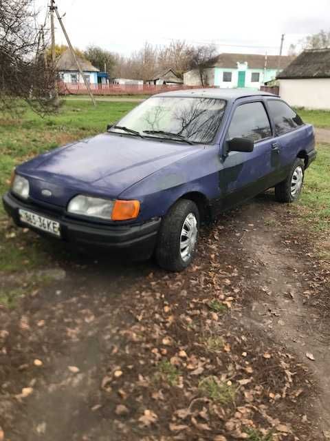 Форд Сієра купе , бензин