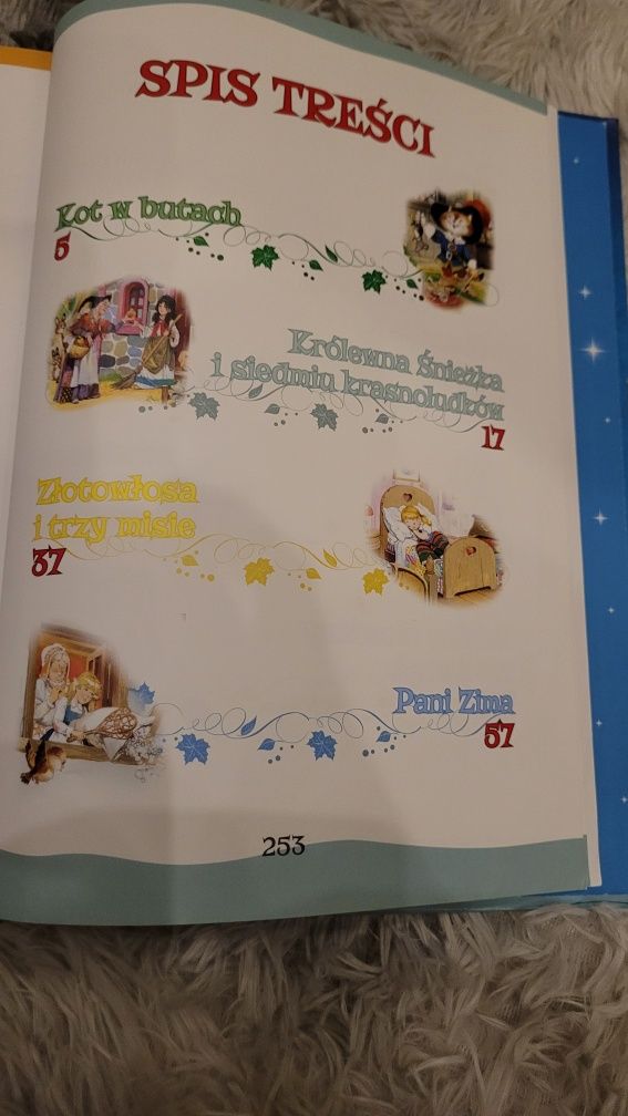 Książka Baśniowa Kraina