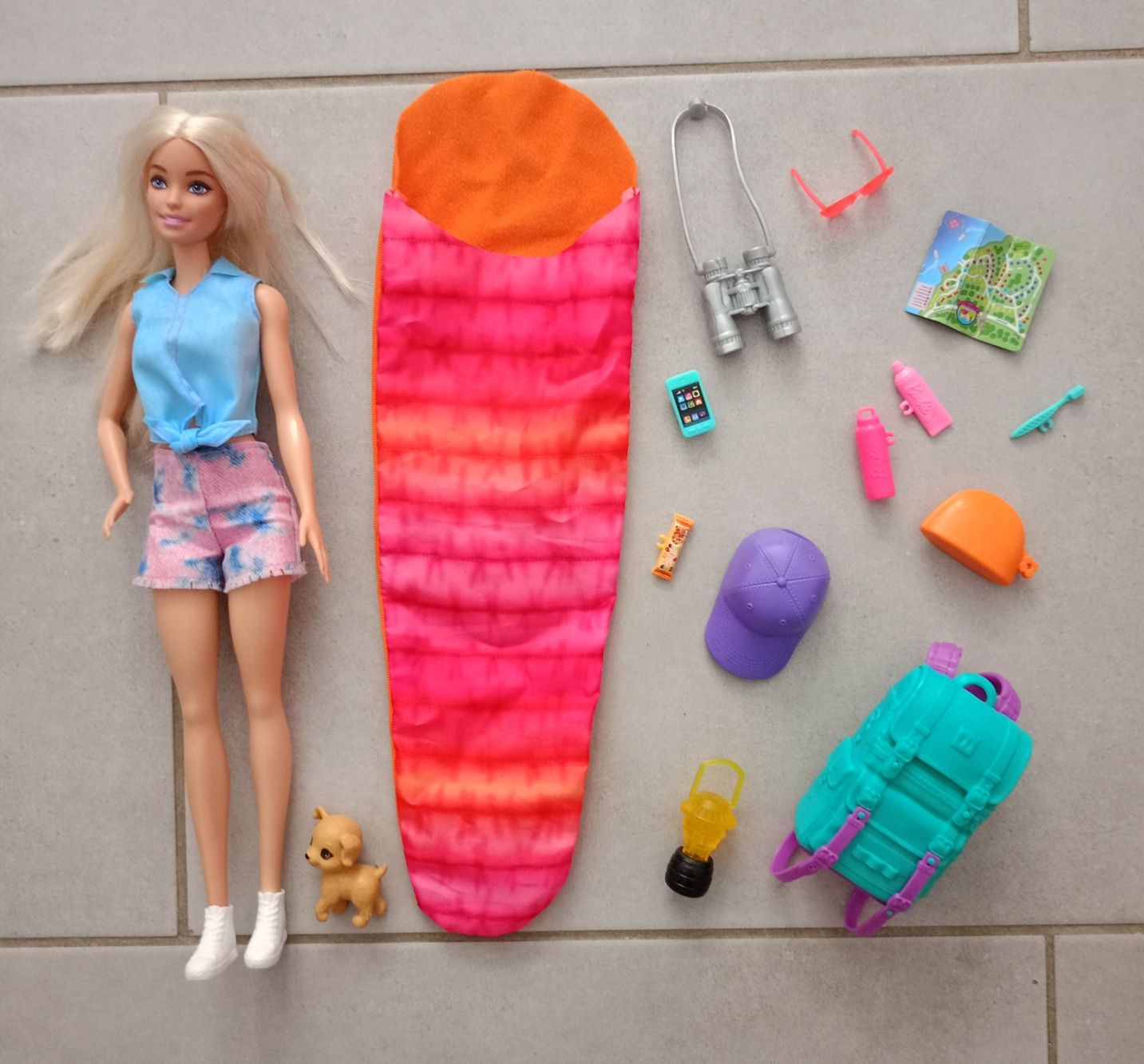 Barbie Kamper Marzeń z lalkami