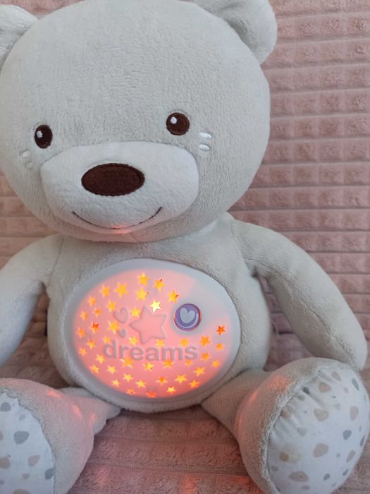 Miś Chicco z projektorem