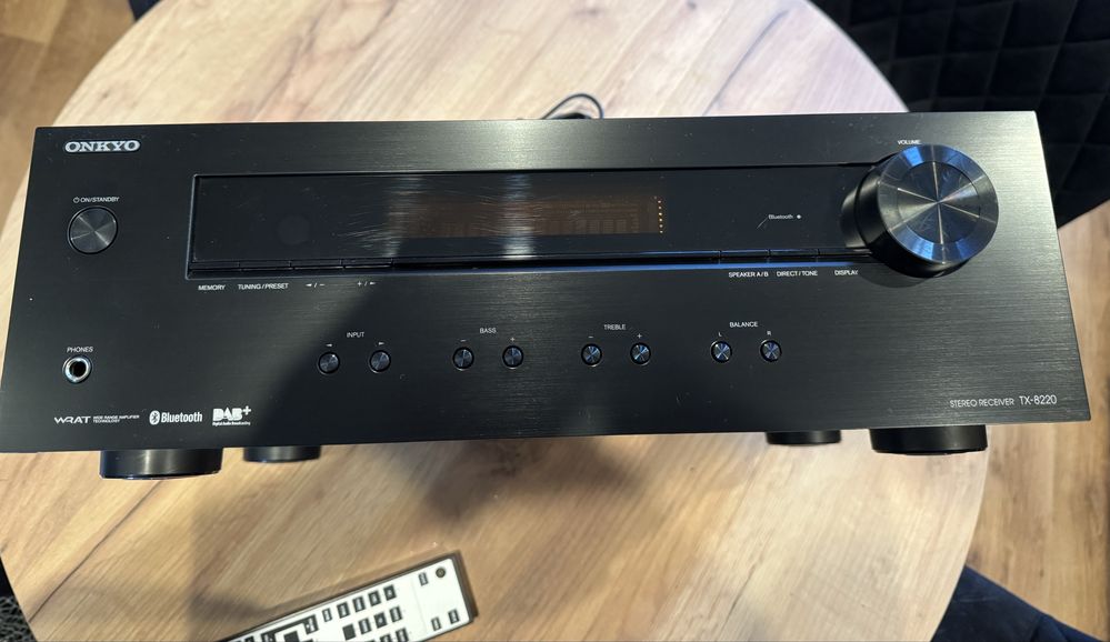 Onkyo amplituner TX8220