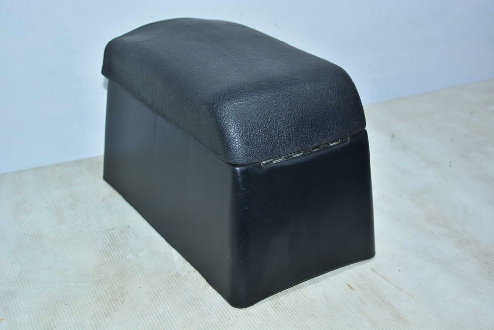 Mitsubishi 3000GT VR4 SL GTO Dodge Stealth podłokietnik schowek tunel