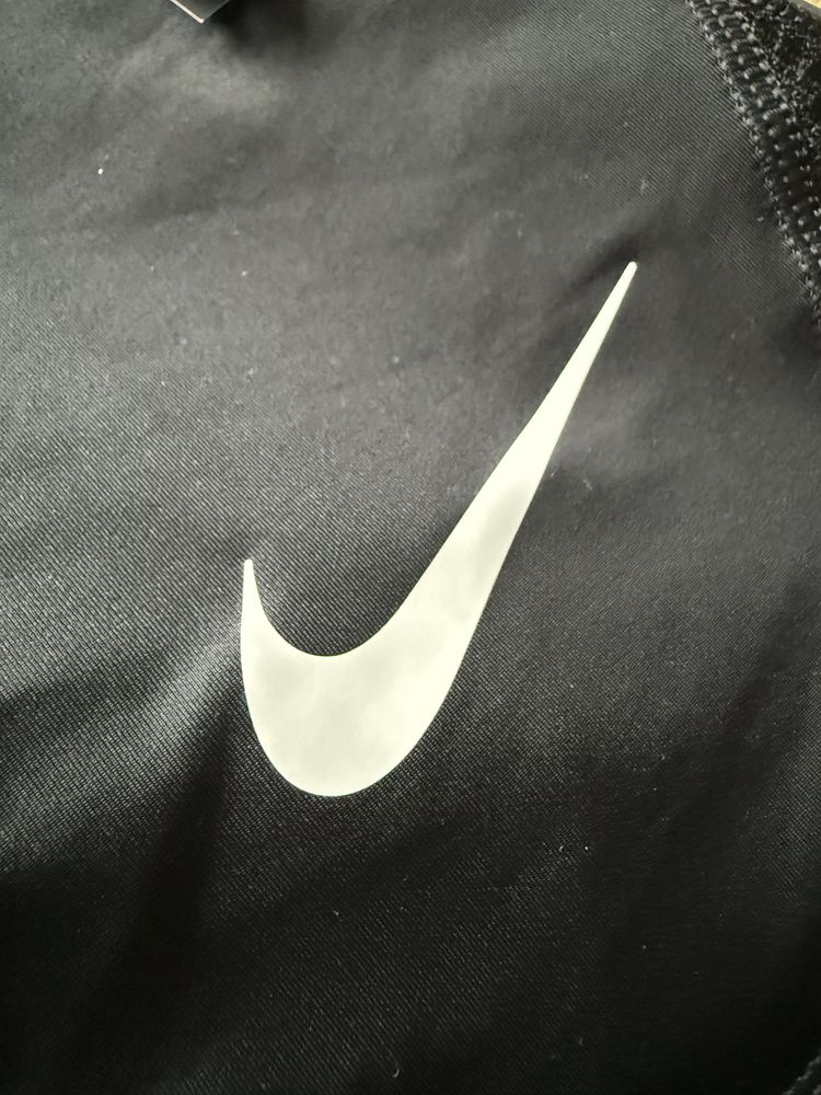 Getry NIKE PRO Aeroadapt Rozmiar M 3/4 do Biegania na Siłownie Nowe