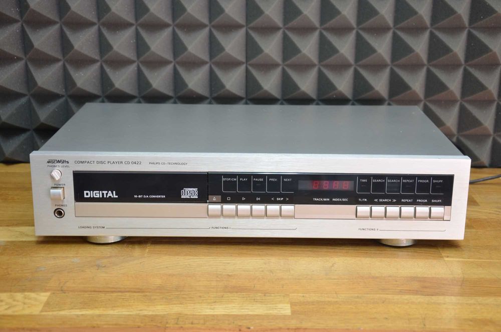 Odtwarzacz CD Unitra Diora MacWatts CD 0422 - czerwony wyświetlacz