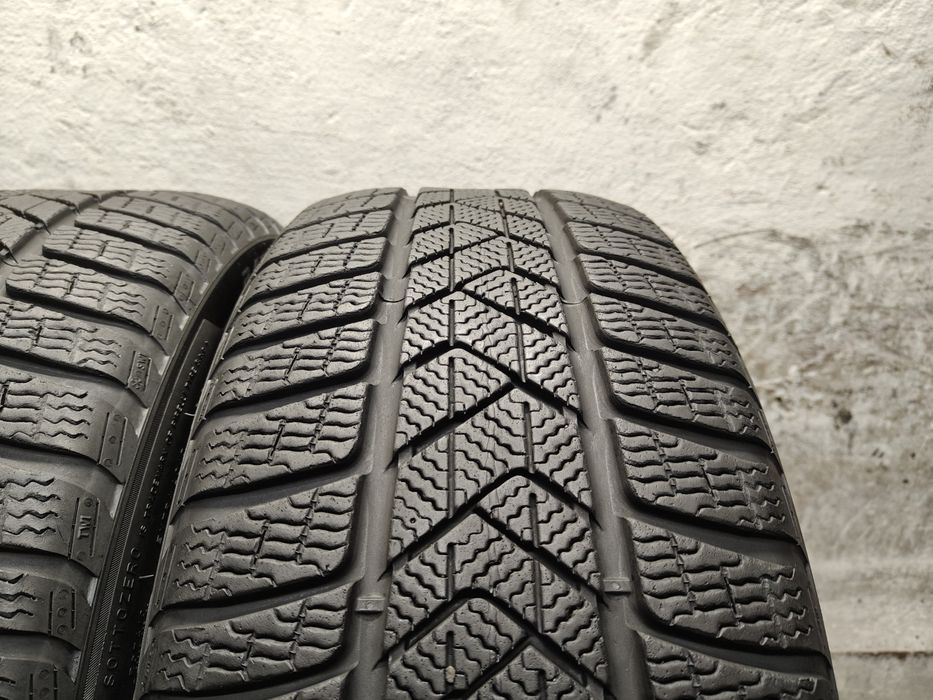 2X 245/40R19 98V XL Pirelli Sottozero Winter 3 MOE * 7mm 2022 Zimowe