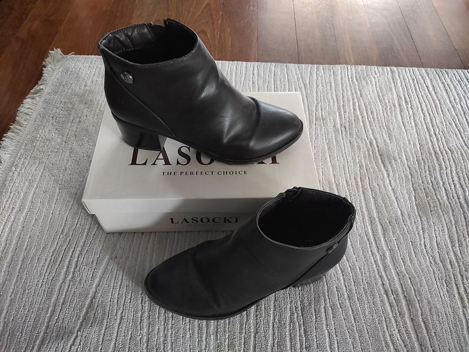 CCC 38 ocieplane botki obcasie krótkie kozaki Jenny fairy na zamek