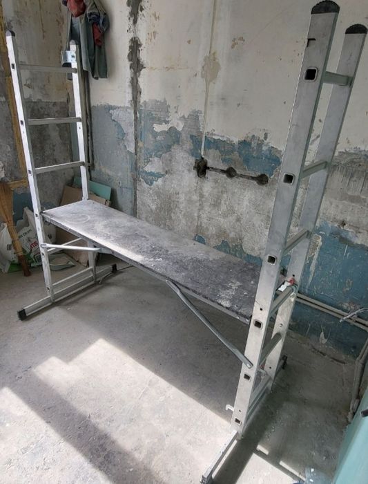 Лиса строительные