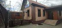 Добротний будинок 160 м2 з лазнею та власним озером, на березі річки.
