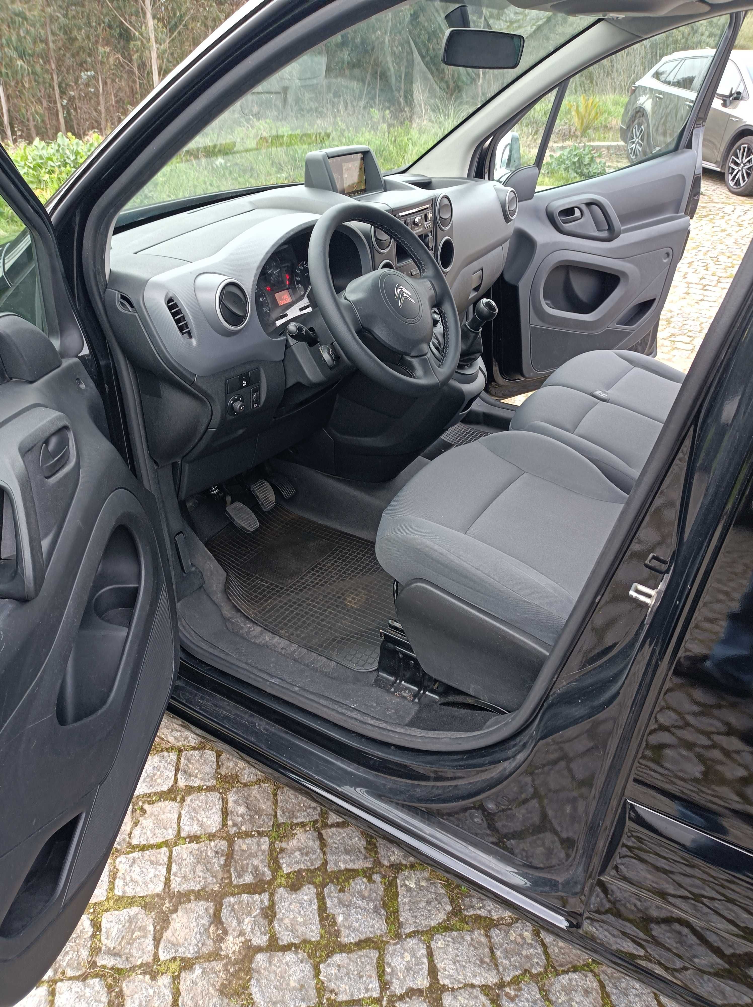 Citroen berlingo  em muito bom estado