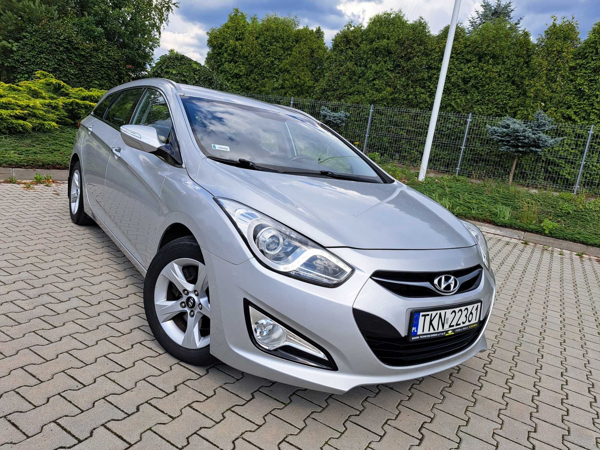 Ładne i40*2014r*Salon PL*2.0 Benzyna*Przebieg 139 tyś*Alu*Kamera*Navi*
