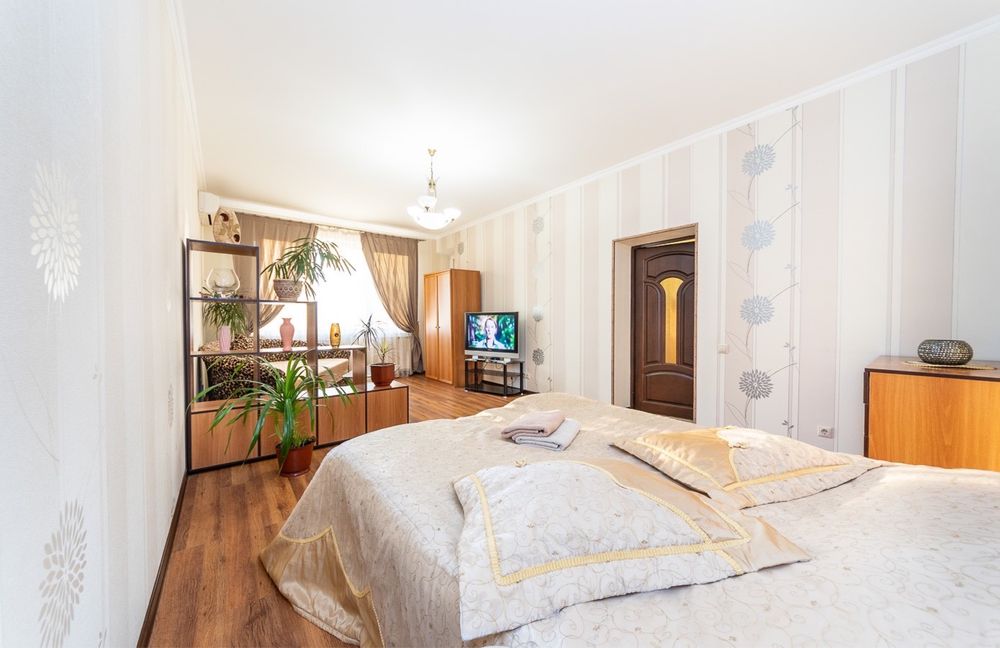 Посуточно квартира Оболонская набережная 3! отличная кв.-12-555.biz.ua