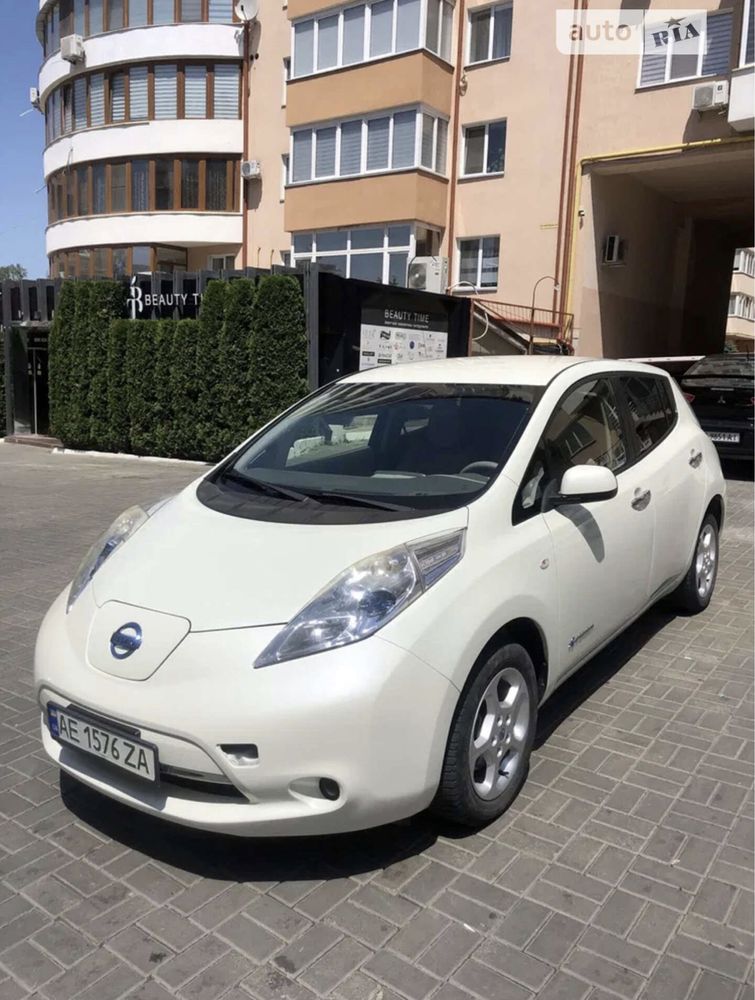 Nissan Leaf 2012 рік