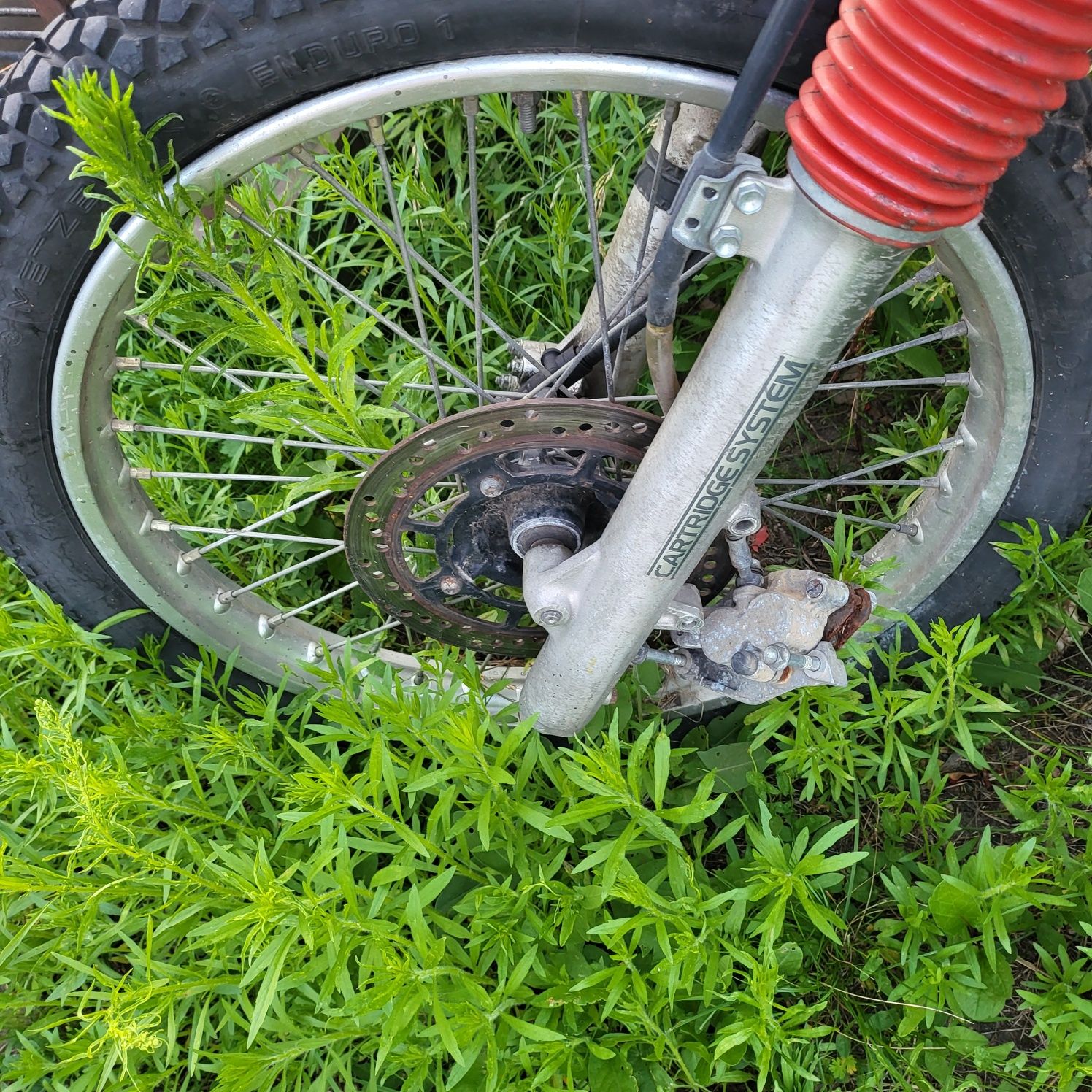Honda xr600r w całości