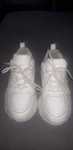 Adidasy DEE Zee.