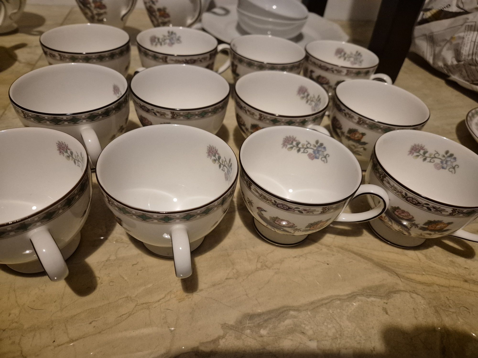Wedgwood Kutani Crane 12 osobowy serwis obiadowo-kawowy