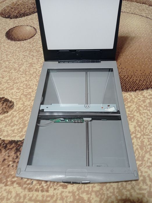 Сканер Canon CanoScan lide 25