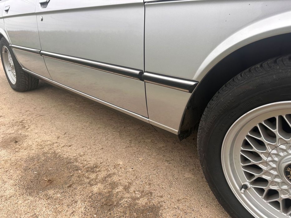 BMW Seria 5 Bmw 520 e12 ładny stan zabytek żółte tablice
