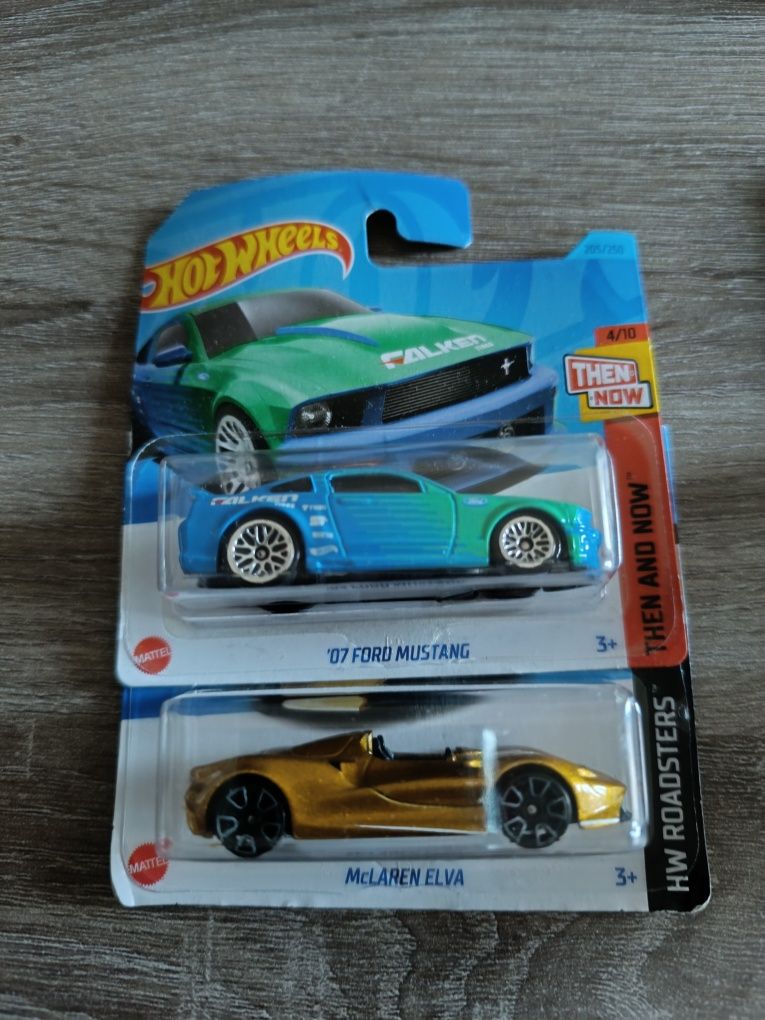 Hotwheels 1:64 vários