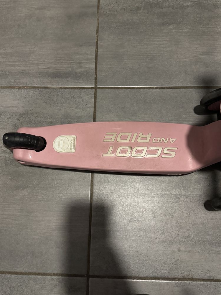 Самокат/беговел Scoot&Ride розовый