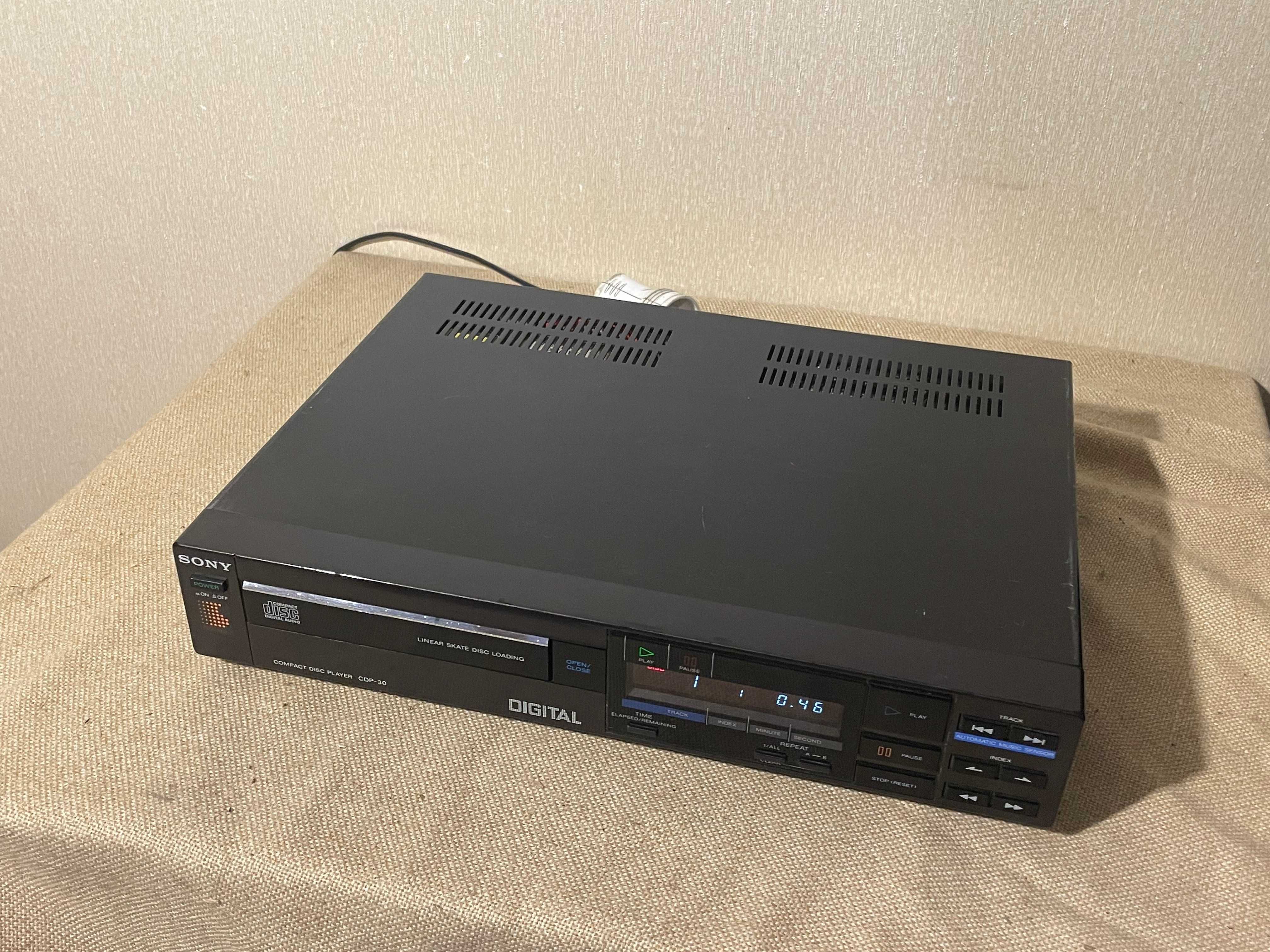 Музыкальный CD-проигрыватель 80-х SONY CDP-30 (CX20017/KSS-121A)