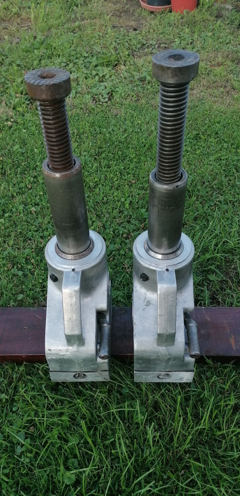 Podnośnik lewarek hydrauliczny 10t
