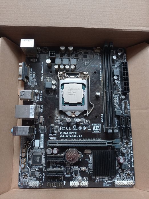 Материнська плата Gigabyte H110M-S2