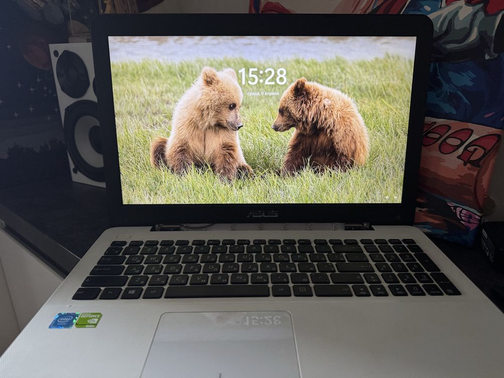 Ноутбук Asus i7 5500u 12gb озу 240gb ssd