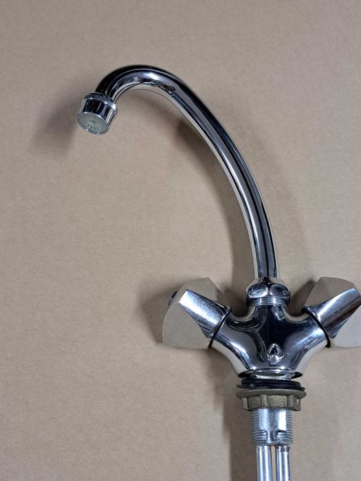 Torneira cozinha, fixa na bancada