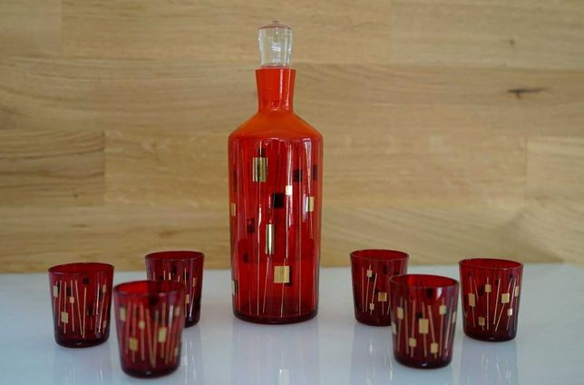 Bohemia Glass czerwona szklana karafka i 6 kieliszków, (Jan Gabrhel ?)