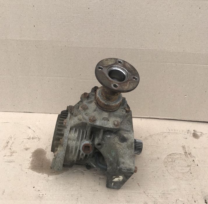 Роздаточная коробка МКПП роздатка Nissan X-Trail T30 2.2 dCi