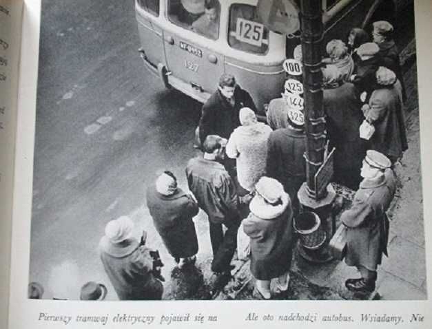 Wędrówki po Warszawie  - album / fotograficzny / Warszawa / stolica