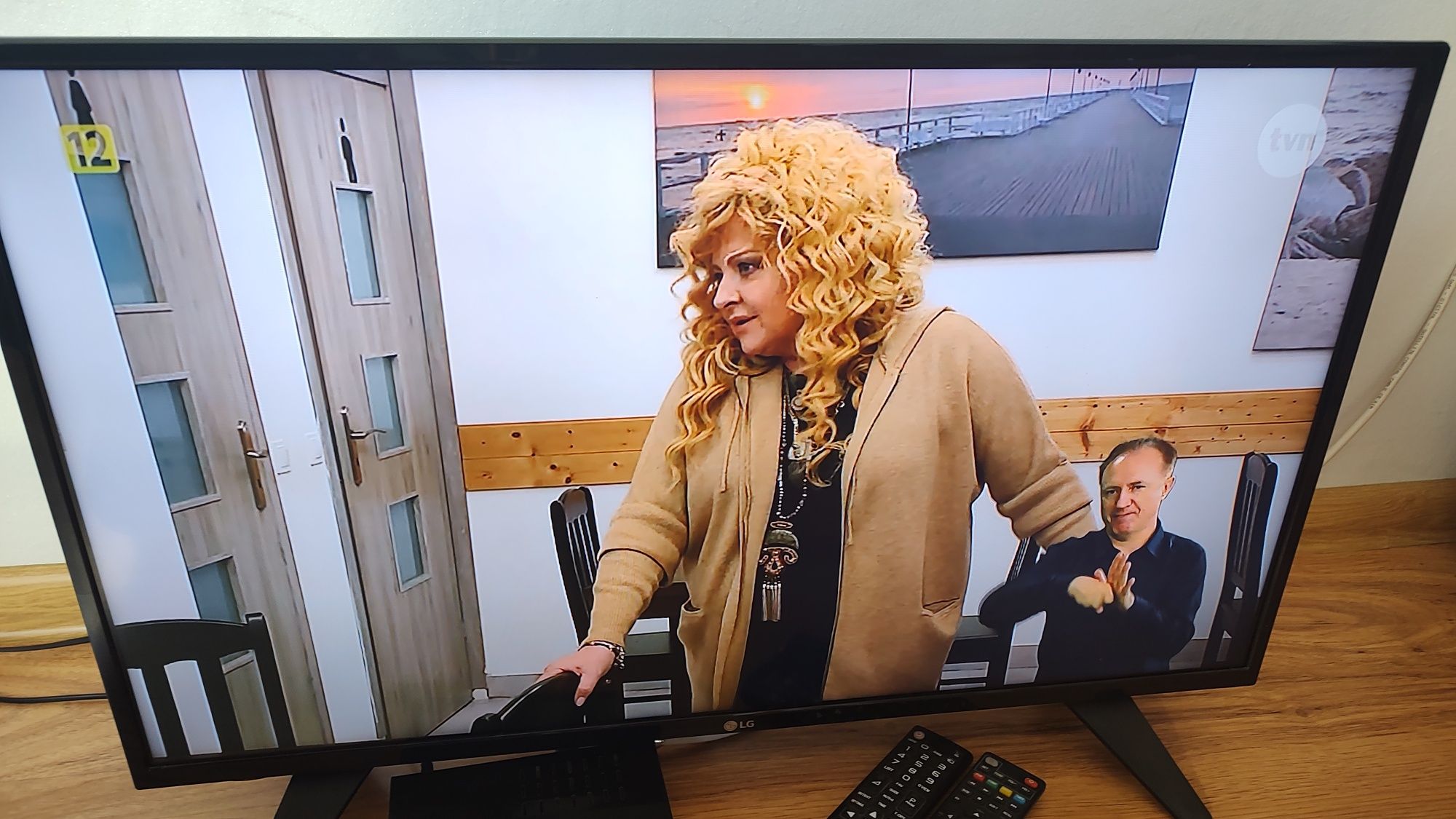 Telewizor LG 32" JAK NOWY + gratis dekoder