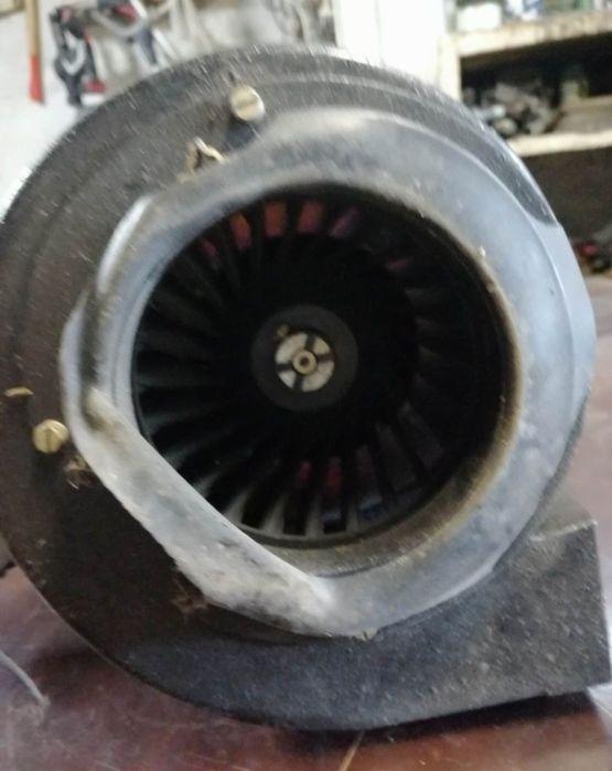 Silniki różne z wyciągiem