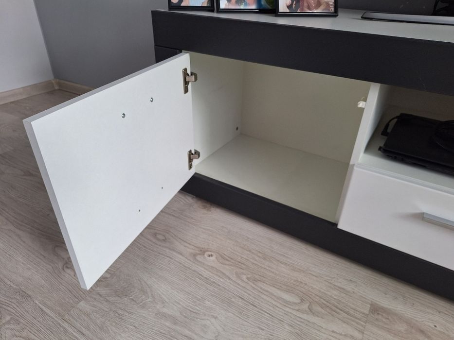 Szafka RTV Agata Meble Gray