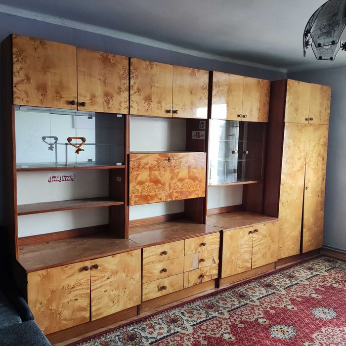 Meble pokojowe używane