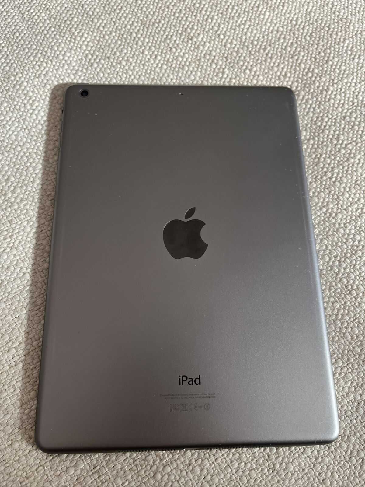 Apple iPad Air 16GB Wi-Fi 9.7 Space Grey a1474