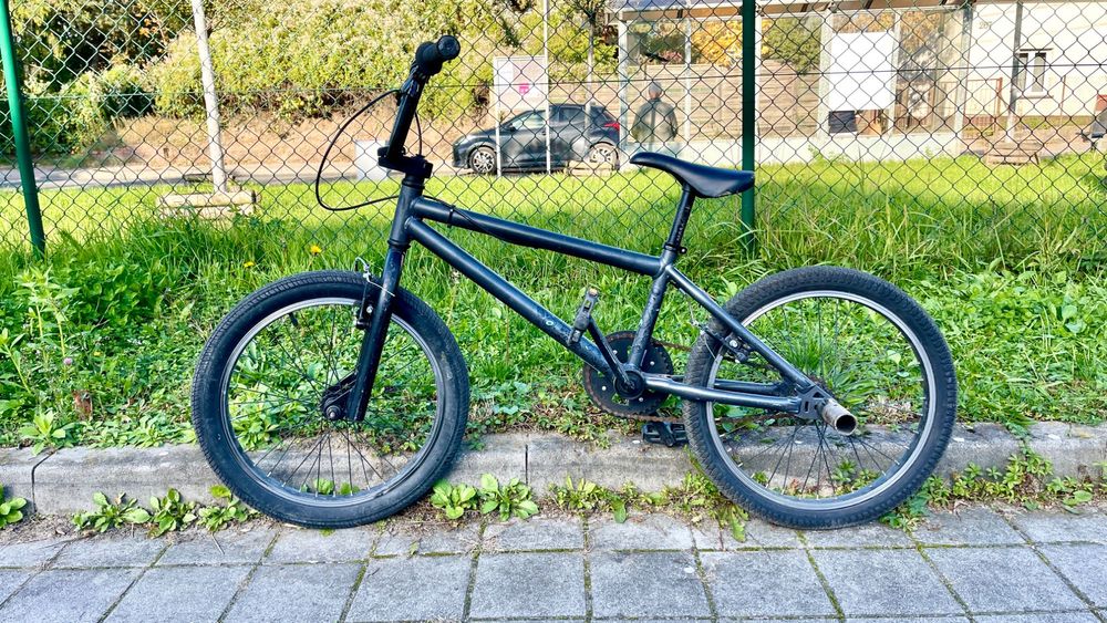 Rower BMX Wipe 100 – 20 cali, idealny dla młodzieży