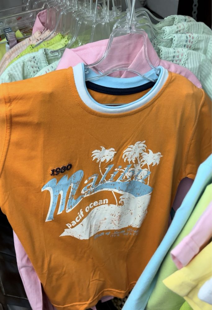 65 peças de roupa de criança 3 meses - 13 anos